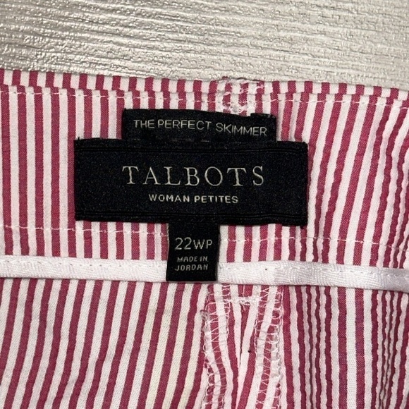 TALBOTS WOMENS PLUS THE PERFECT SKIMMER" SEERSUCKER PINSTRIPE CAPRI Size 22WP - Picture 3 of 4